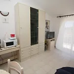Jolanda Apartment *
