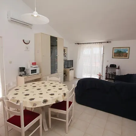 Apartment Jolanda *